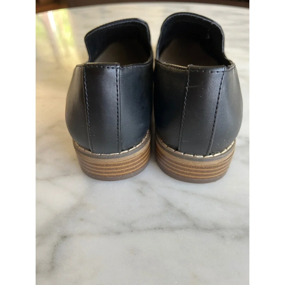 Indigo Rd Womens Black Almond‎ Toe Slip On Loafers Size 7.5M Stacked Heel Shoes